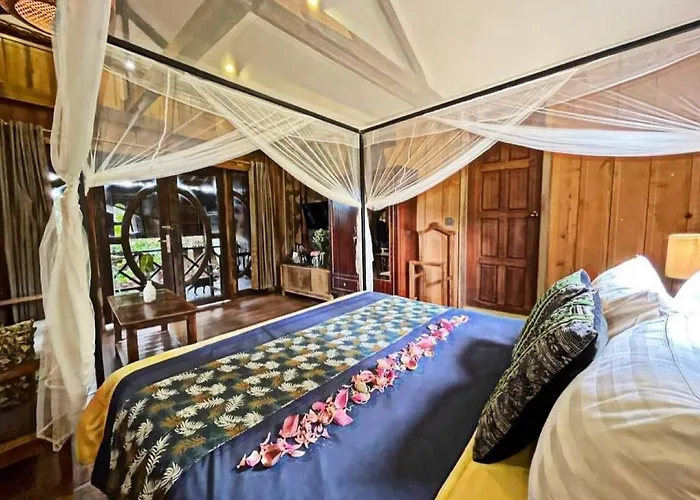 Isann Lodge